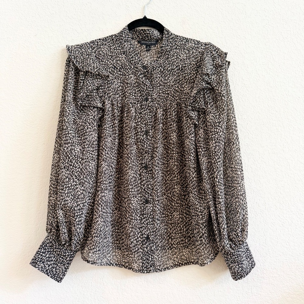 Banana Republic Black Gray Ruffle Yoke Button Up Blouse Medium Long Sleeve Print
